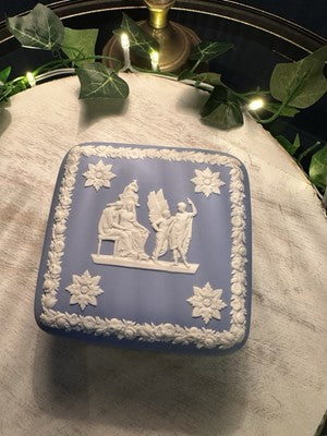 Square Box w Lid Cream Colour on Wedgwood Blue Jasperware ICARUS 4 Pet