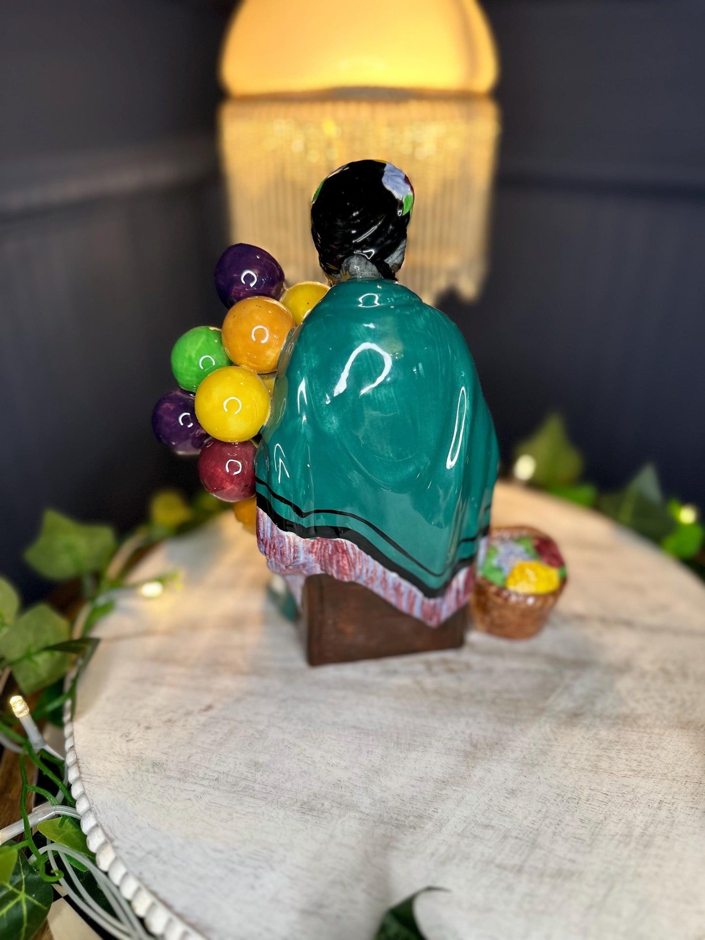 Vintage Royal Doulton Figurine: The Old Balloon Seller HN1315, Hand-Painted Bone China