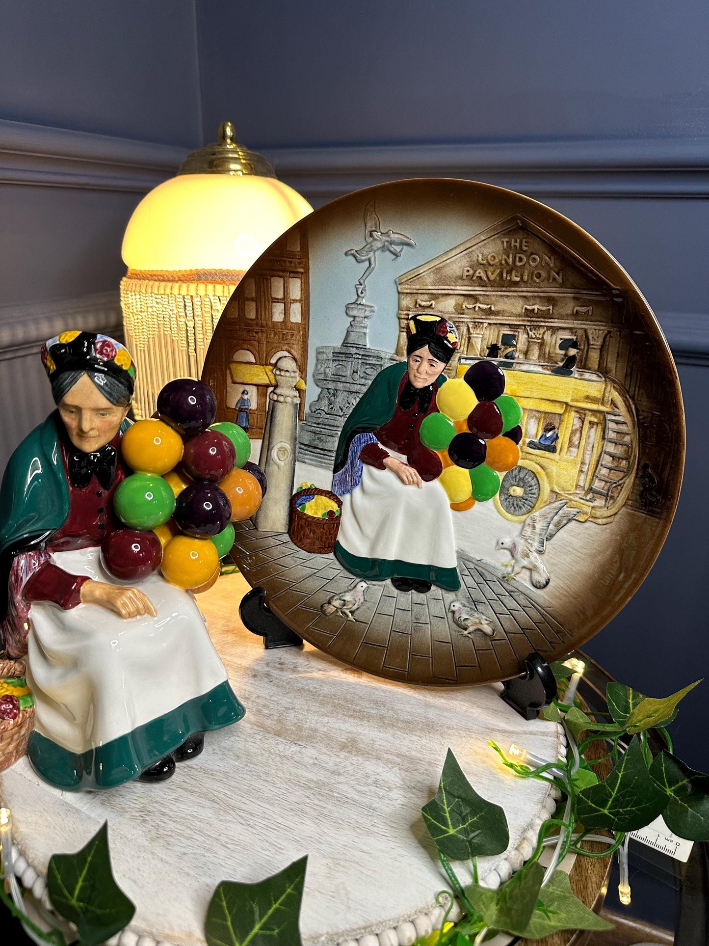 Vintage Royal Doulton Figurine: The Old Balloon Seller HN1315, Hand-Painted Bone China