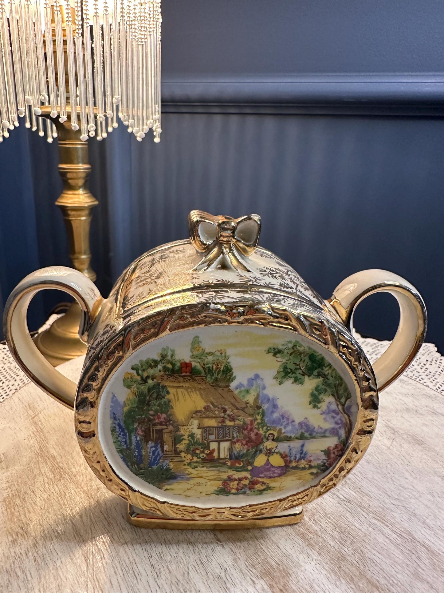 Vintage Sadler England Sugar Bowl with Lid – Cottage Scene Fine Bone China – Gold Gilded Porcelain – English Tea Set – Double Handle