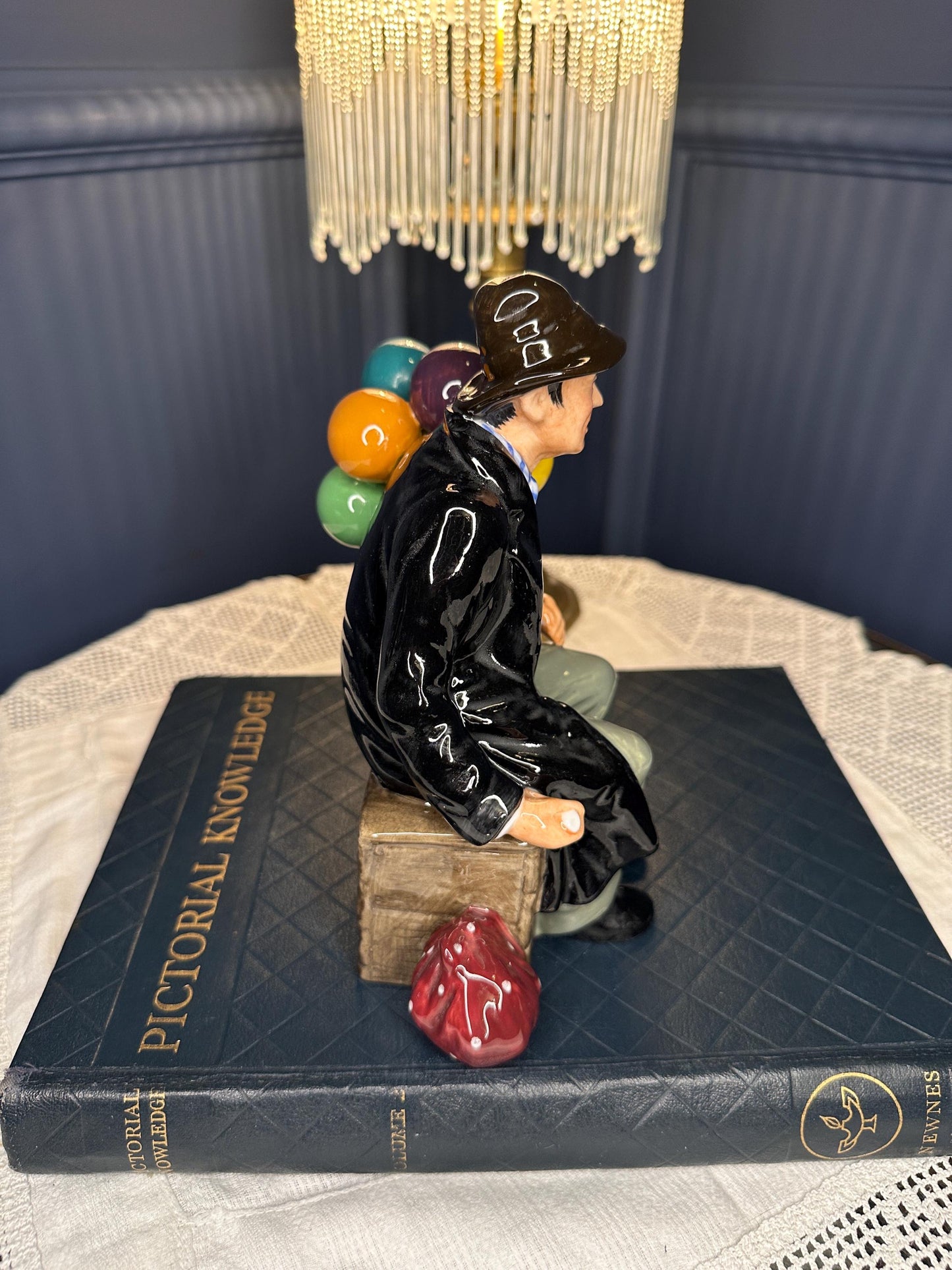 Royal Doulton Balloon Man HN1954 Figurine Early Backstamp Vintage Hand Painted England Leslie Harradine Collectible Ceramic Figure