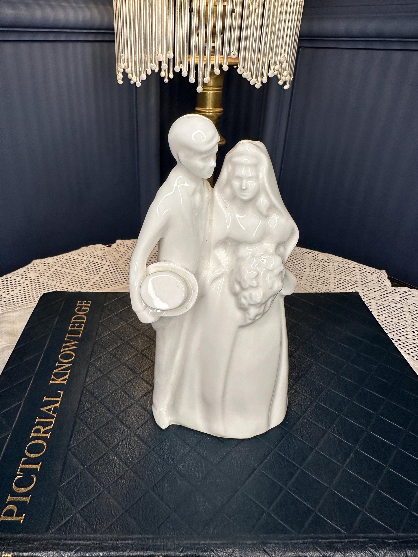 Royal Doulton Bride and Groom HN 3281 Figurine Wedding Cake Topper Vintage Bone China Couple Romantic Gift