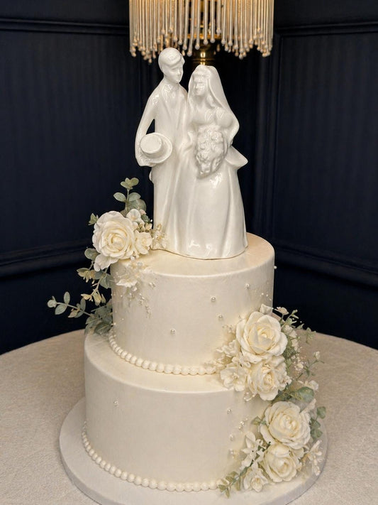 Royal Doulton Bride and Groom HN 3281 Figurine Wedding Cake Topper Vintage Bone China Couple Romantic Gift