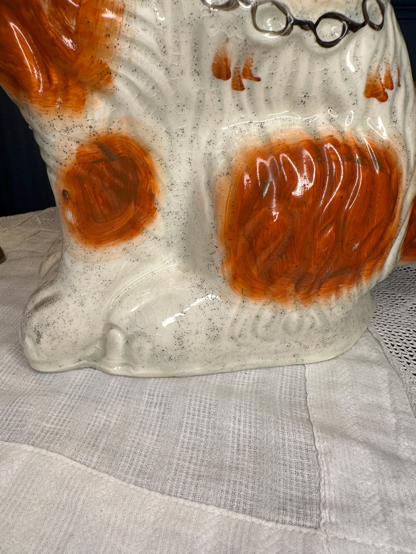 Antique Staffordshire Style Spaniel Dog Figurine – Single Victorian Revival Mantel Dog